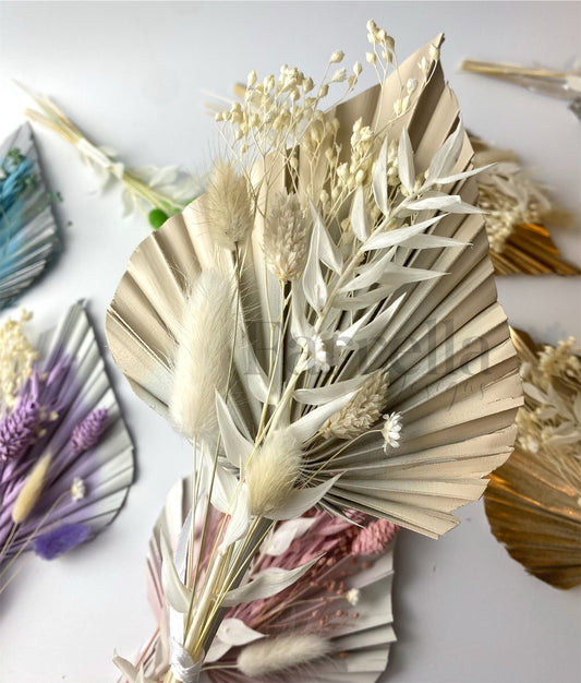 Mini Dried Flower & Spear Bouquet