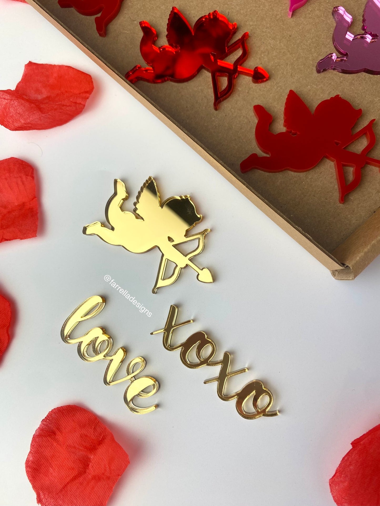 xoxo cupcake charm