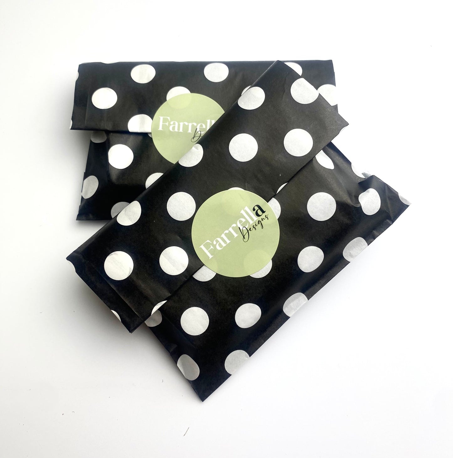 Black polka dot paper bags (x100)